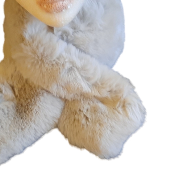 Gray Faux Fur Mini Pull Through Stole Scarf - Picture 2 of 3